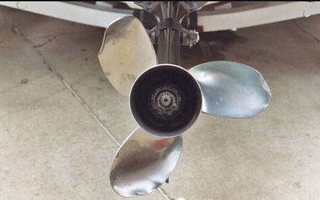 How to correct after the propeller blade is deformed